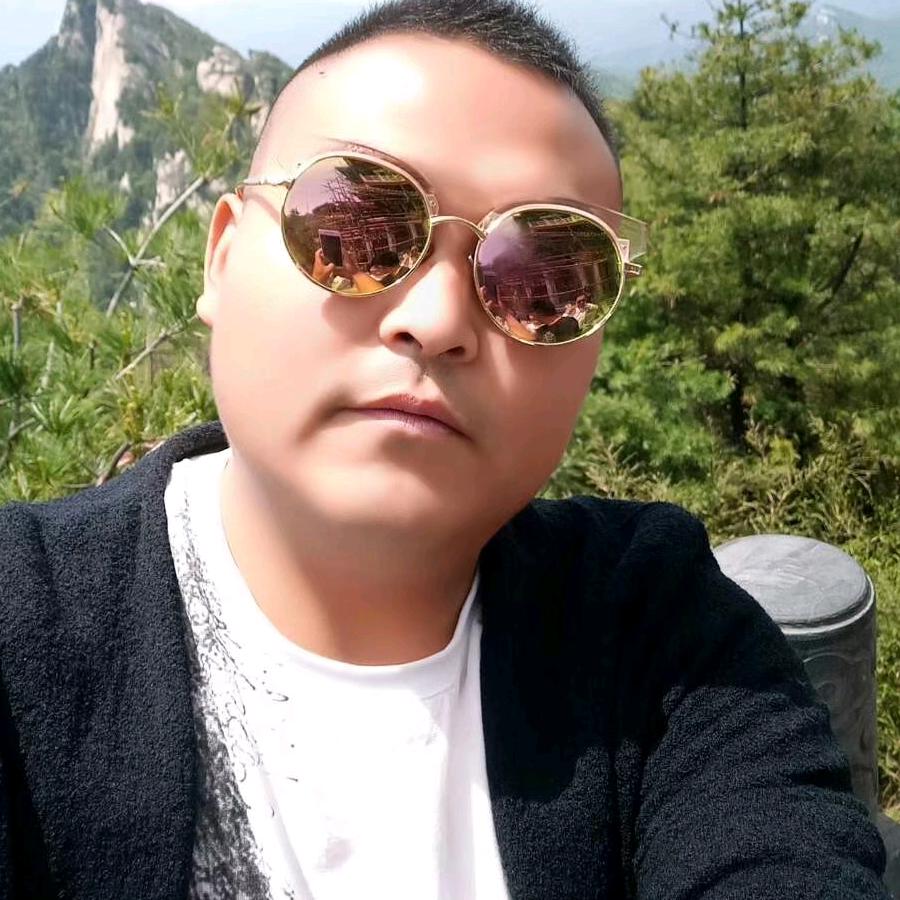 【笑丶只是掩飾】