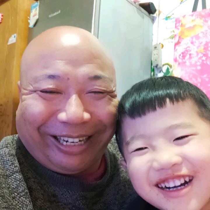 旭旭爷爷