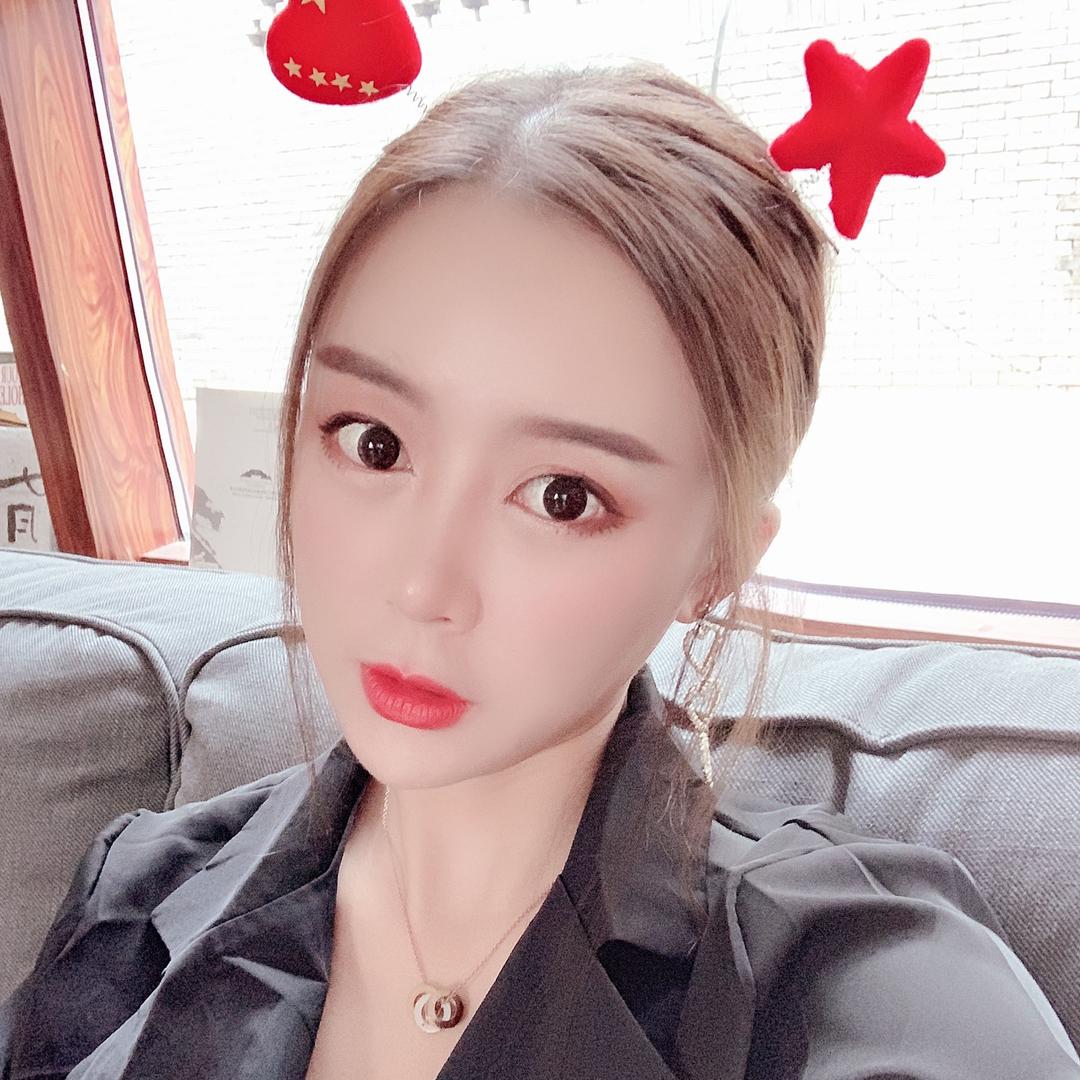 Lisa李莎