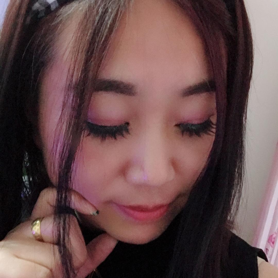 珠宝小姐姐