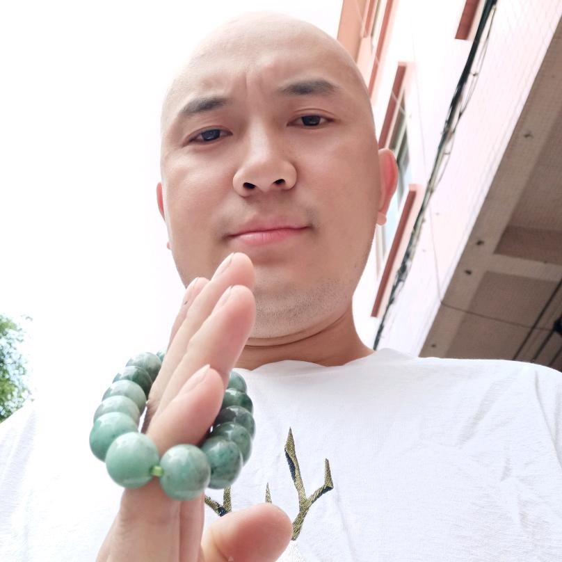 门窗   小白