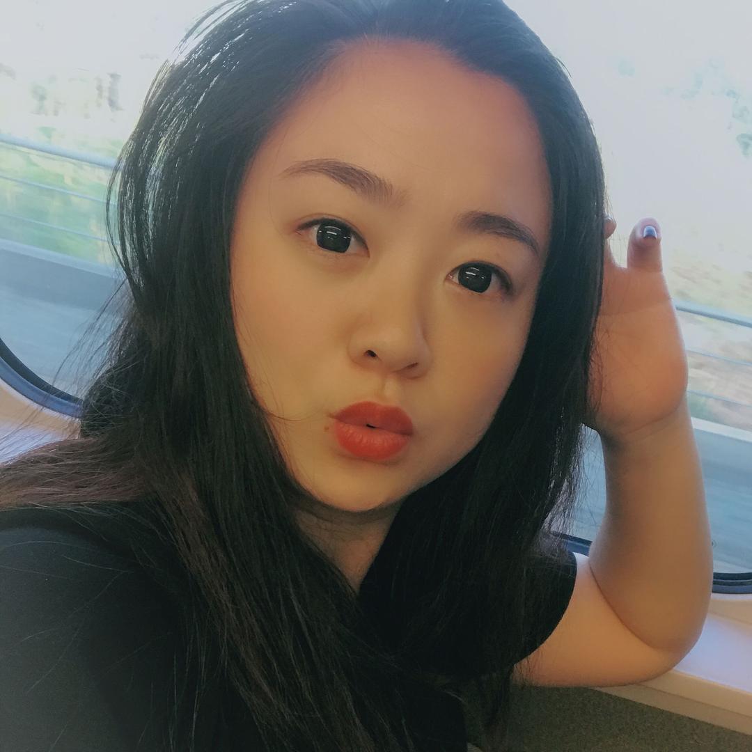 嗯～是小雯！