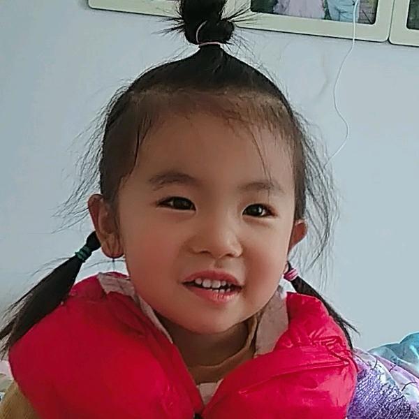 文文^O^彤彤