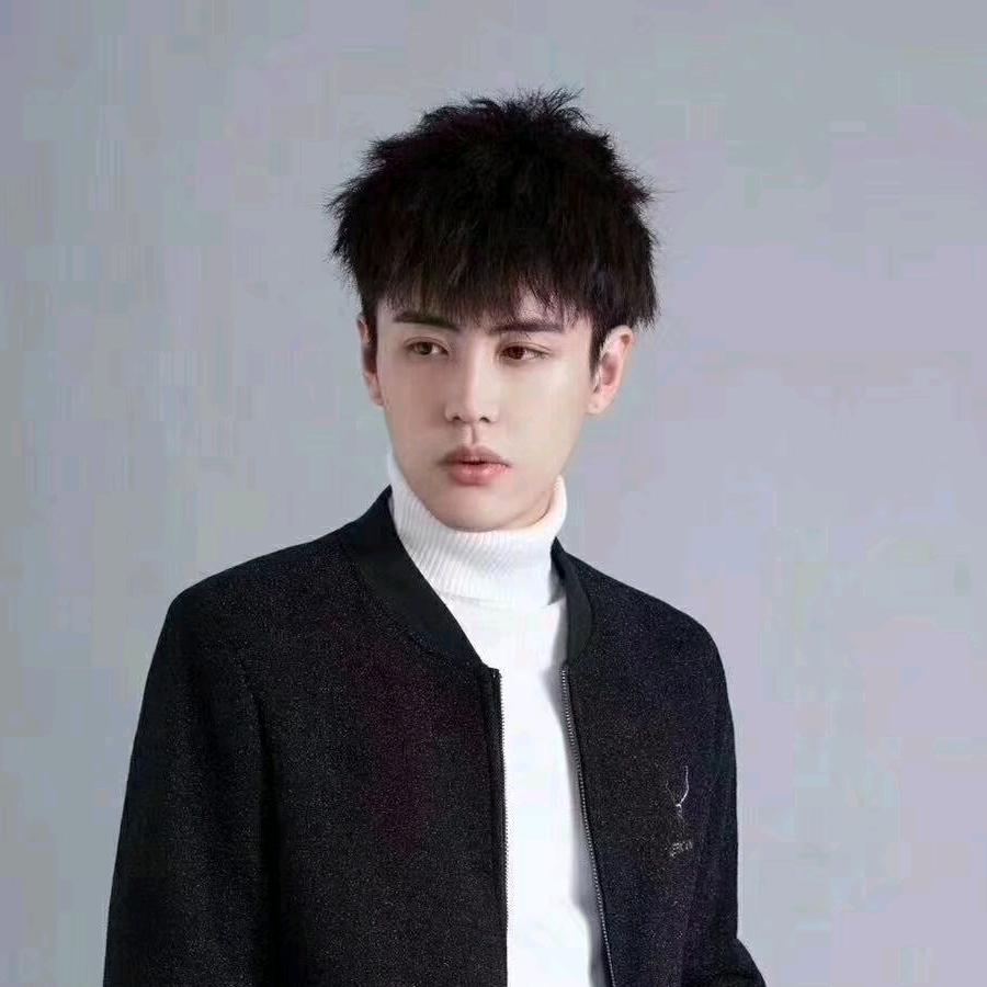 杯中烈酒敬余生