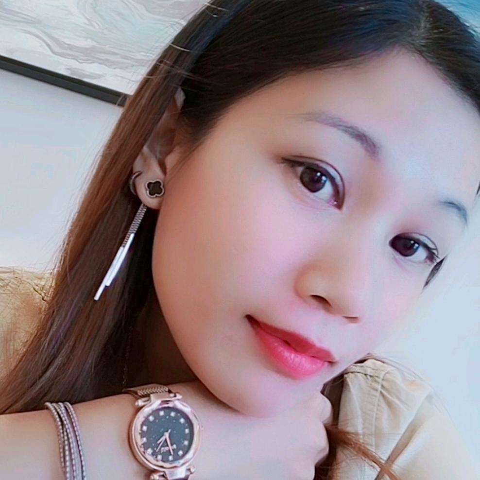 小莫莫