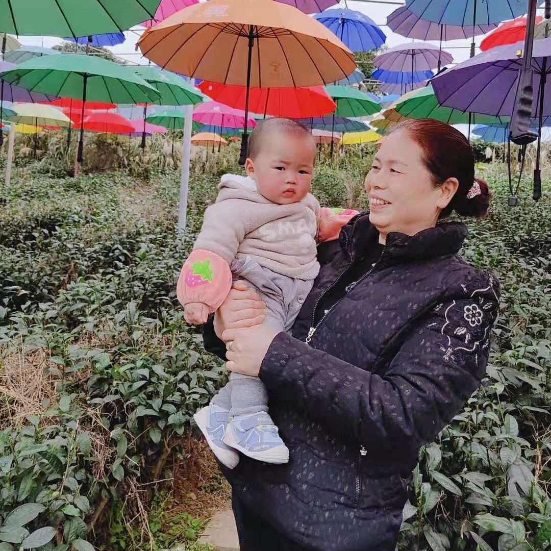 黄芬