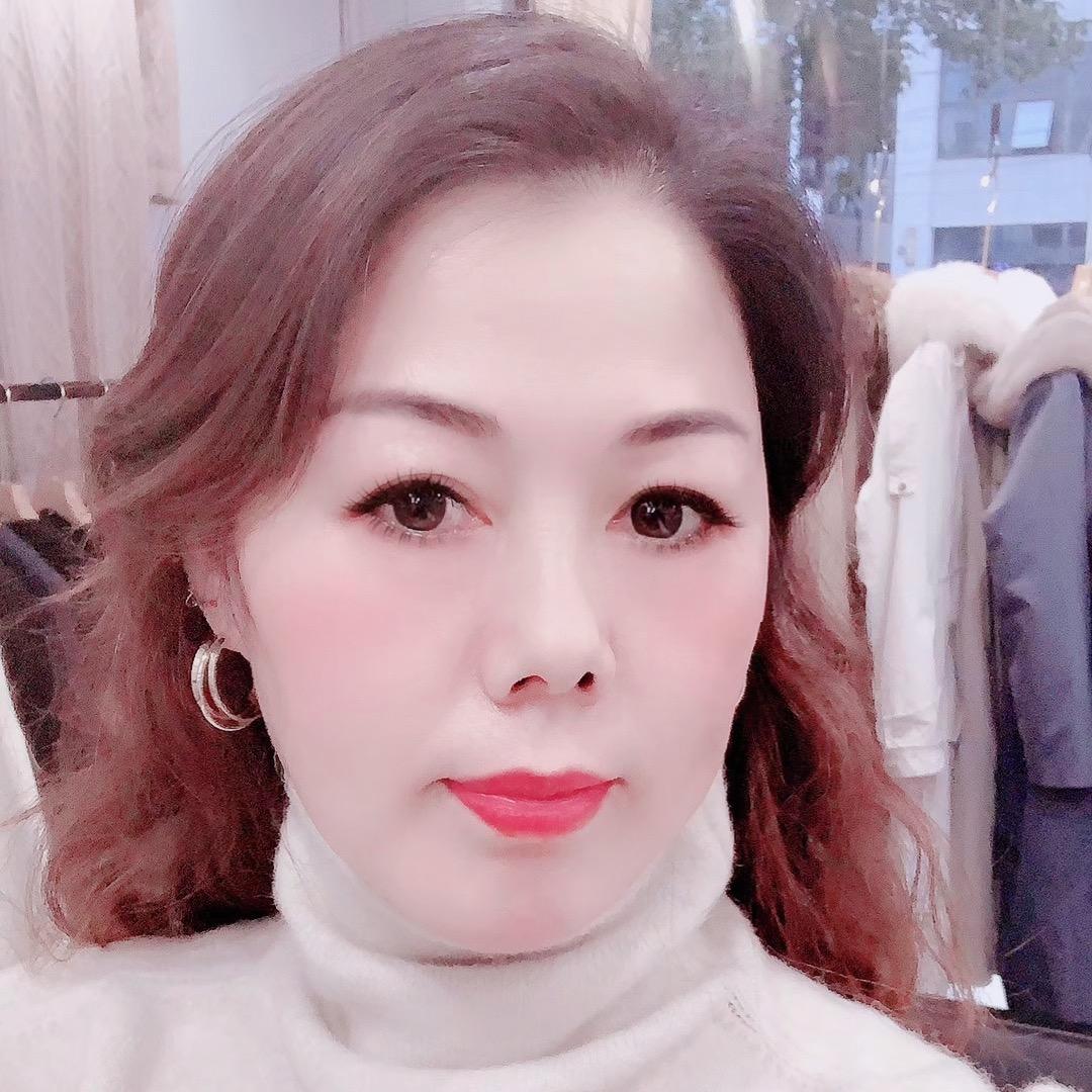 小雪  羽沙国际精品女装 🌹