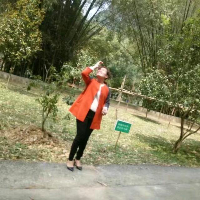 亮亮