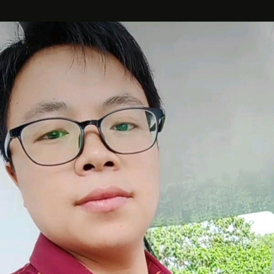 何鸿坤