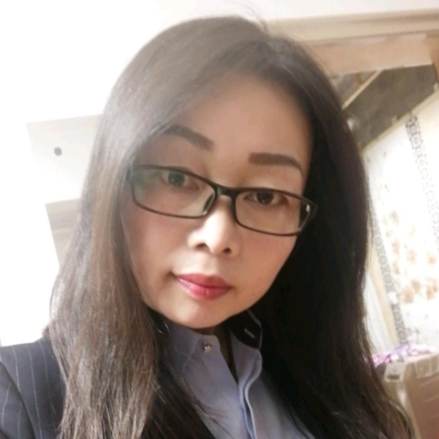 文文，
