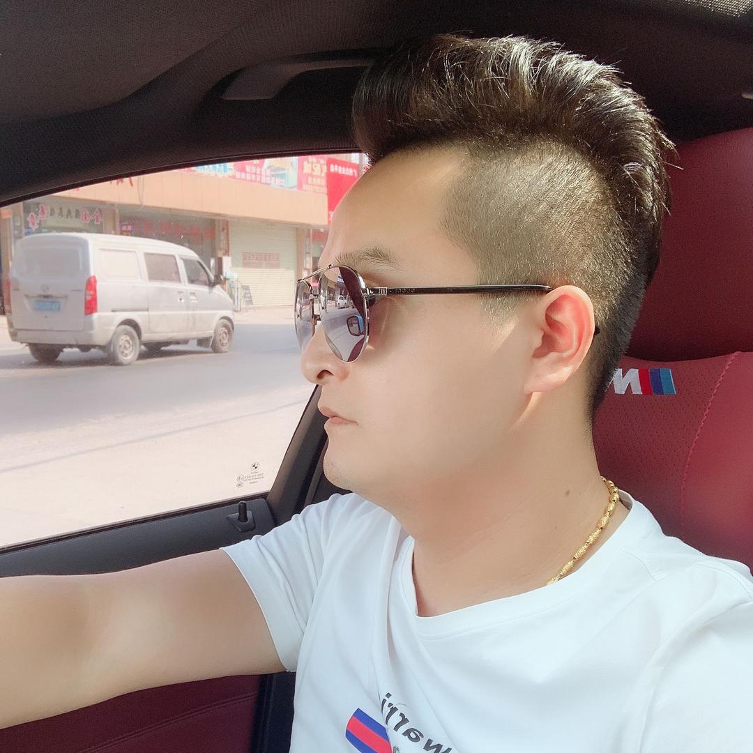 思彩古拉达-邹邹