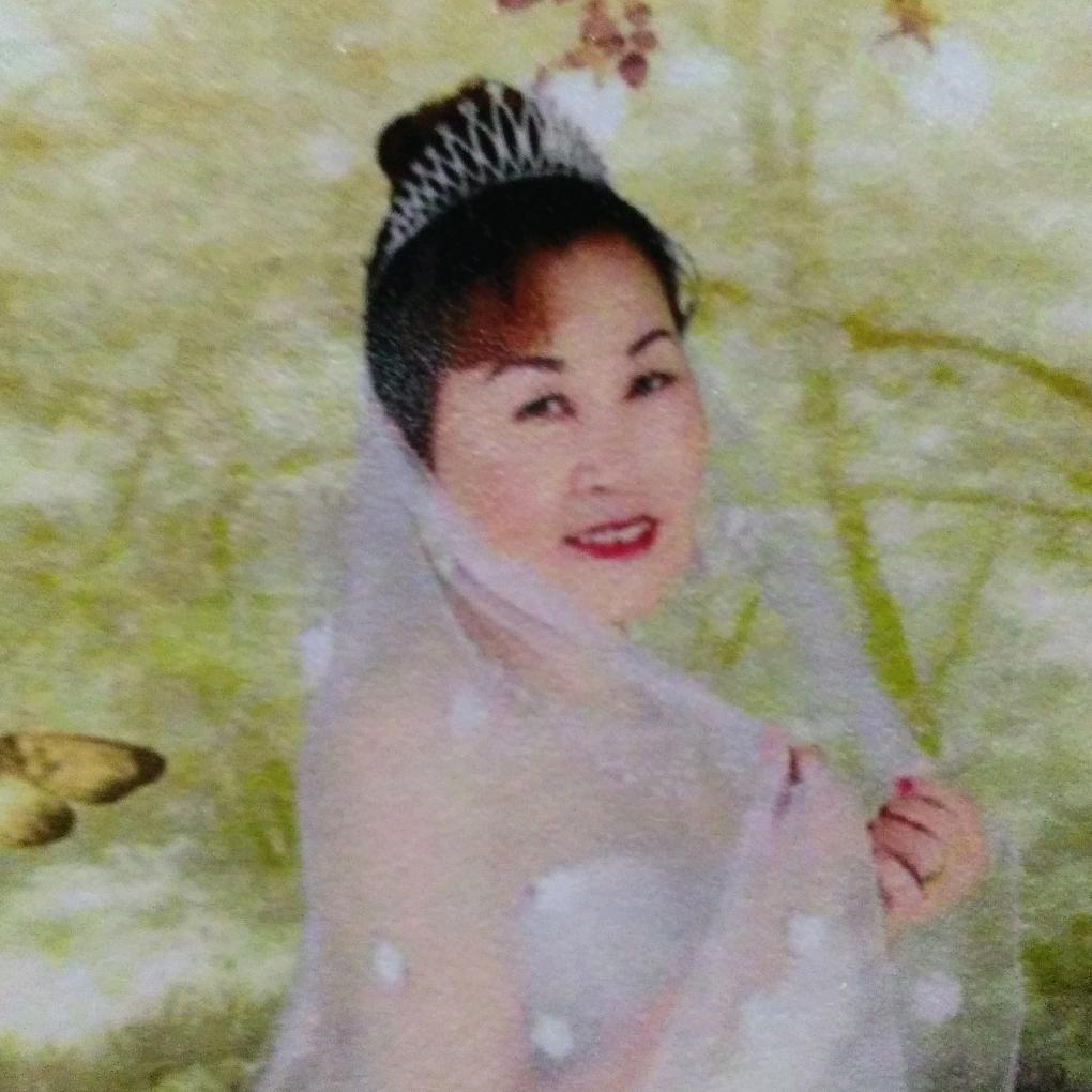 黄英