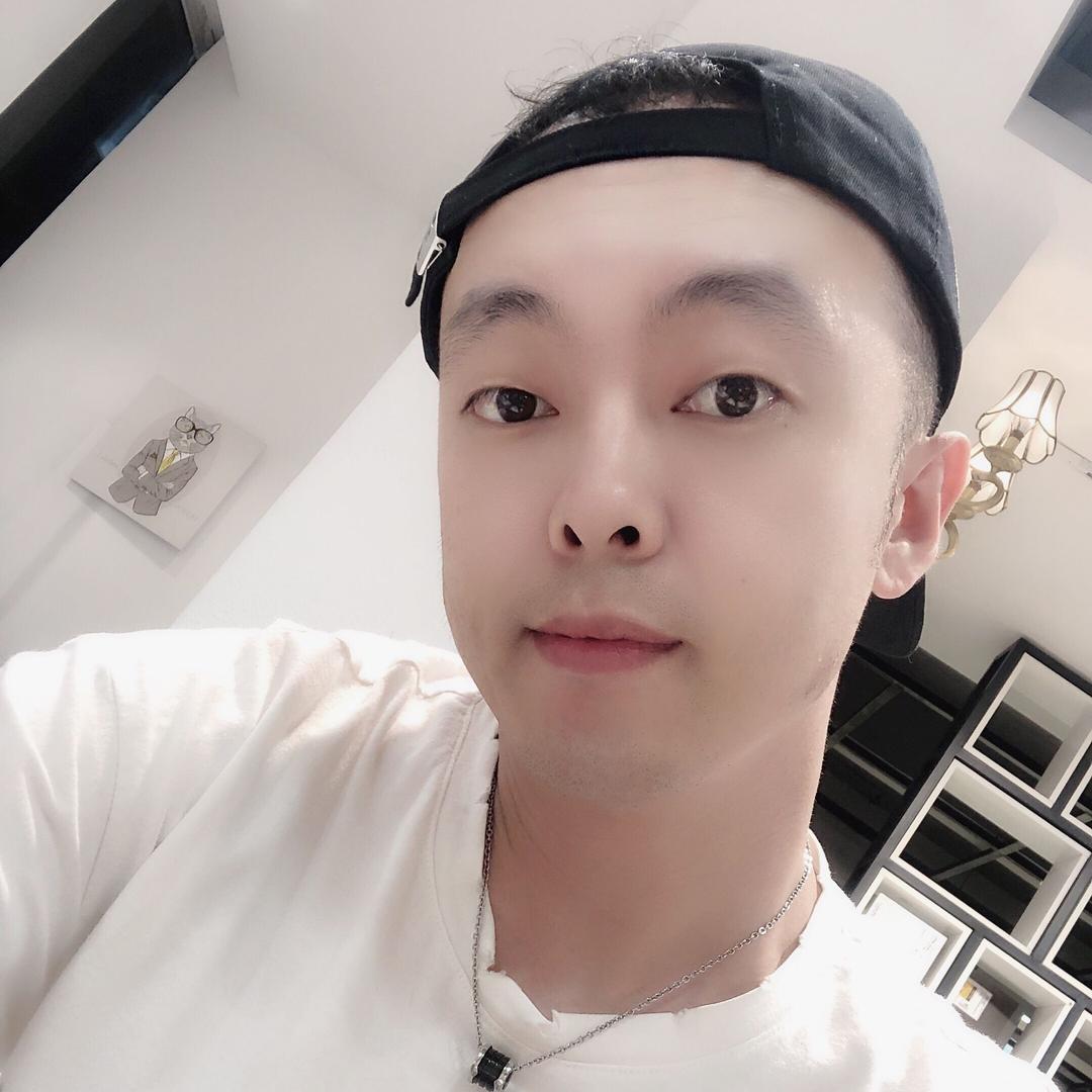 烟台  专注减龄无损烫发、大伟