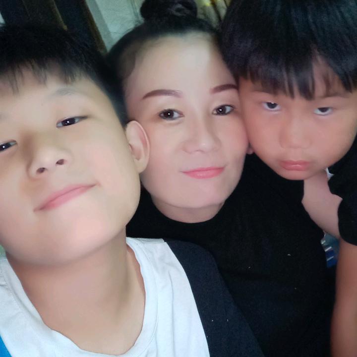 @英子@