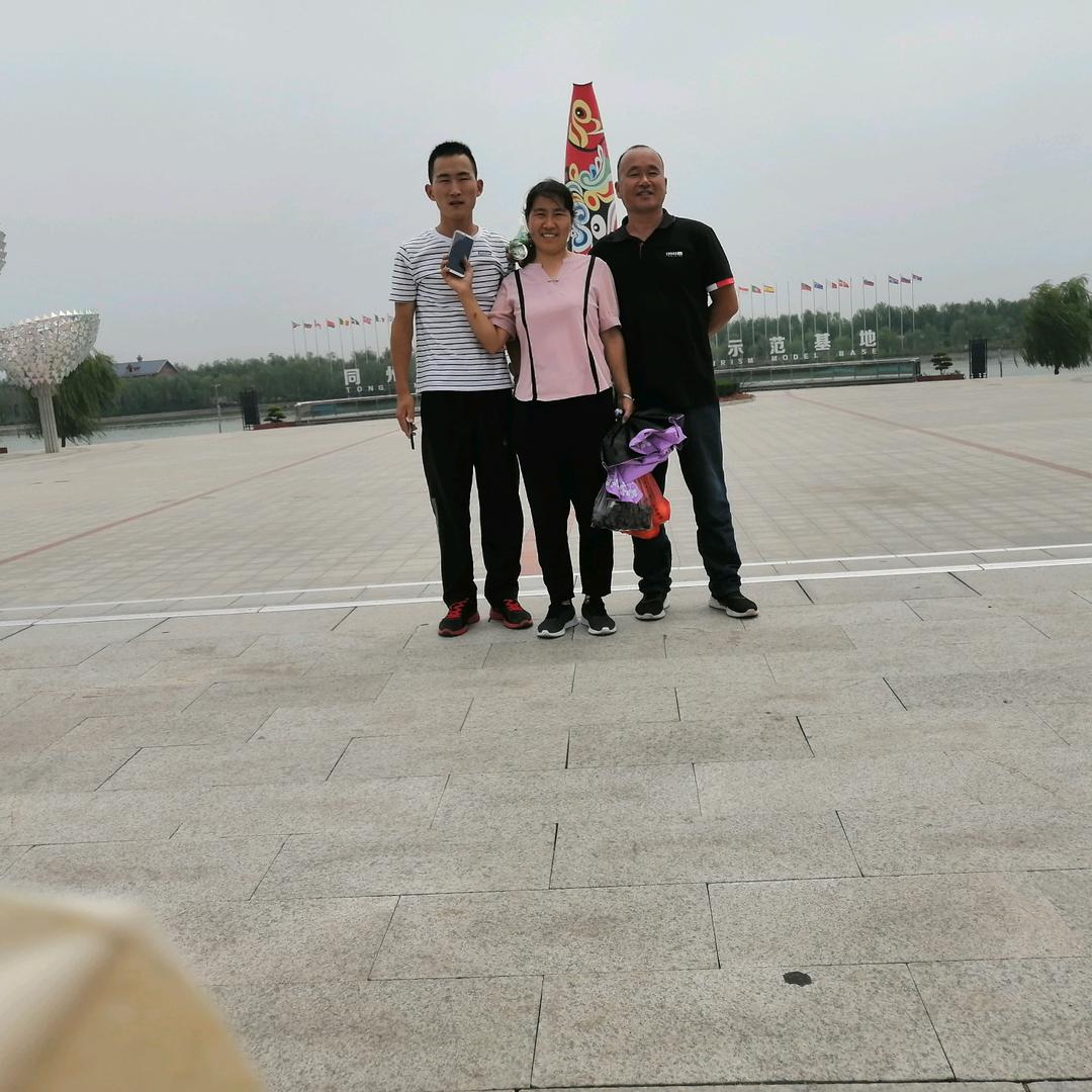 鸿飛预制厂