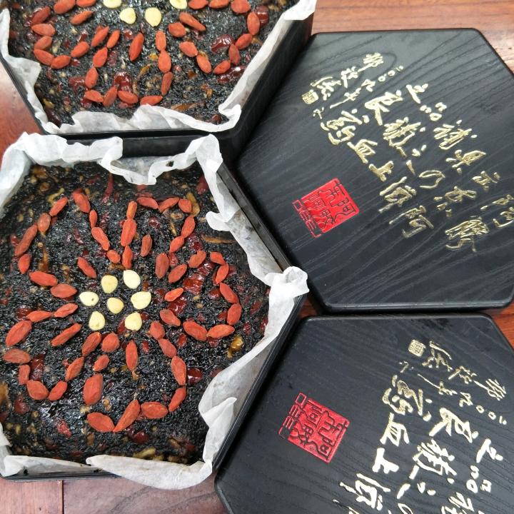 东阿阿胶Qm