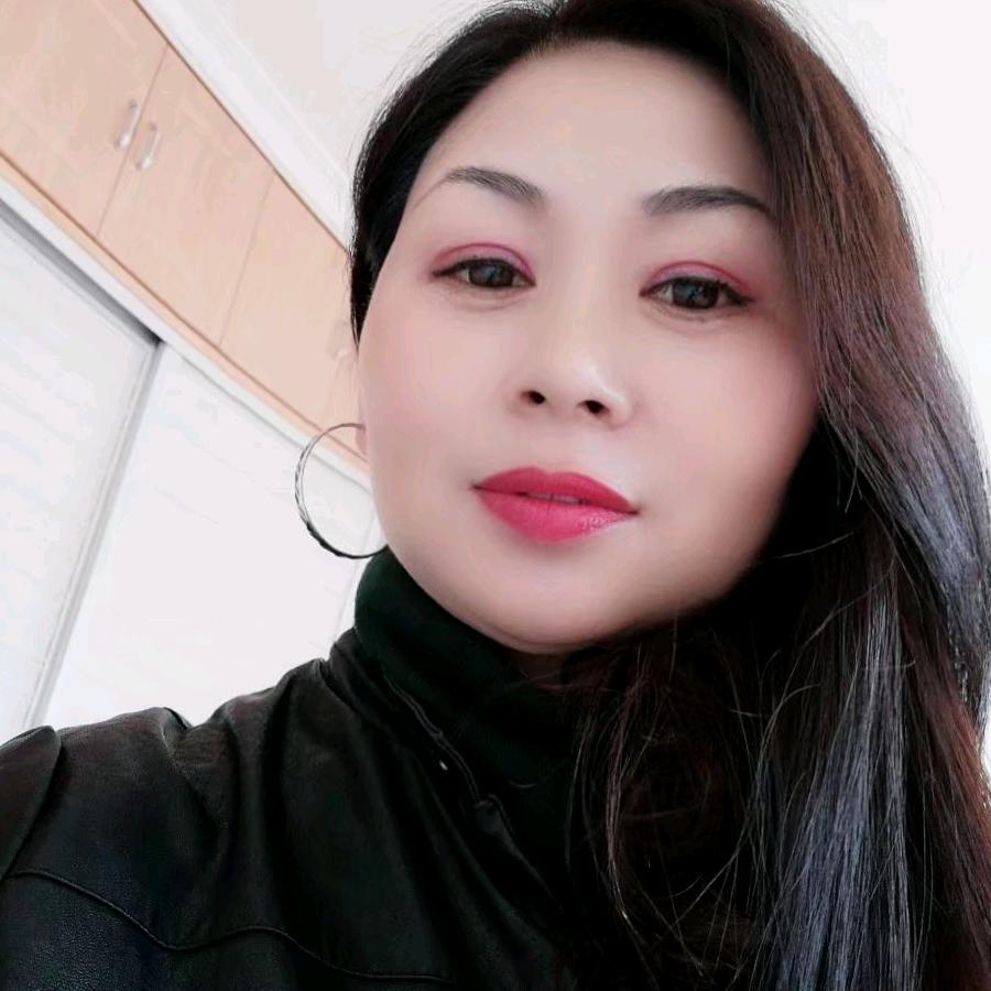 梅梅（请不要连赞）