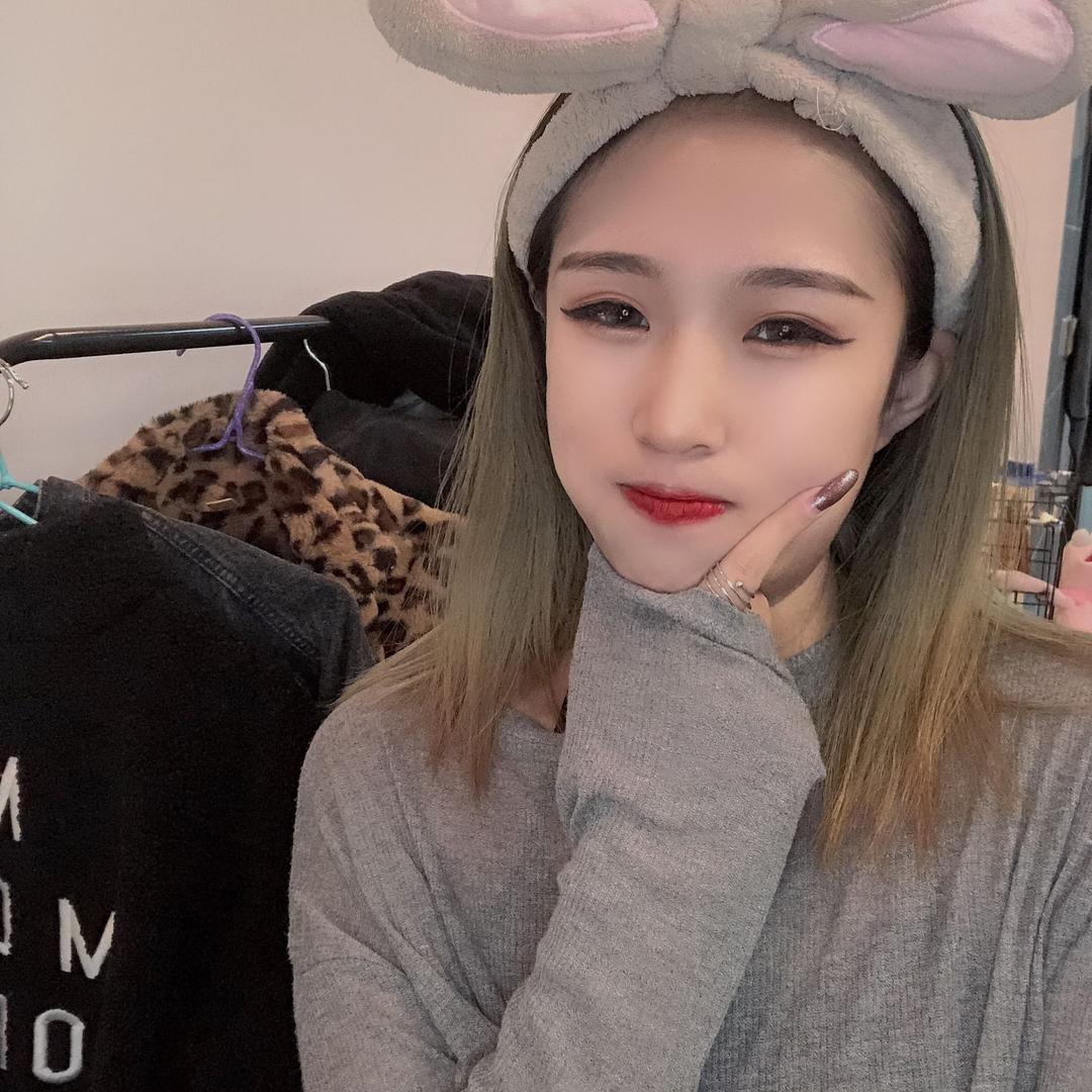 小白ʚ