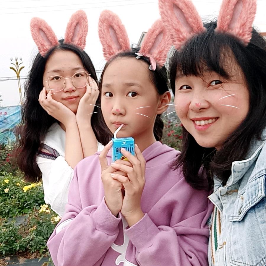 秀秀家金瓦 专业承接屋面换瓦，工人有保俭