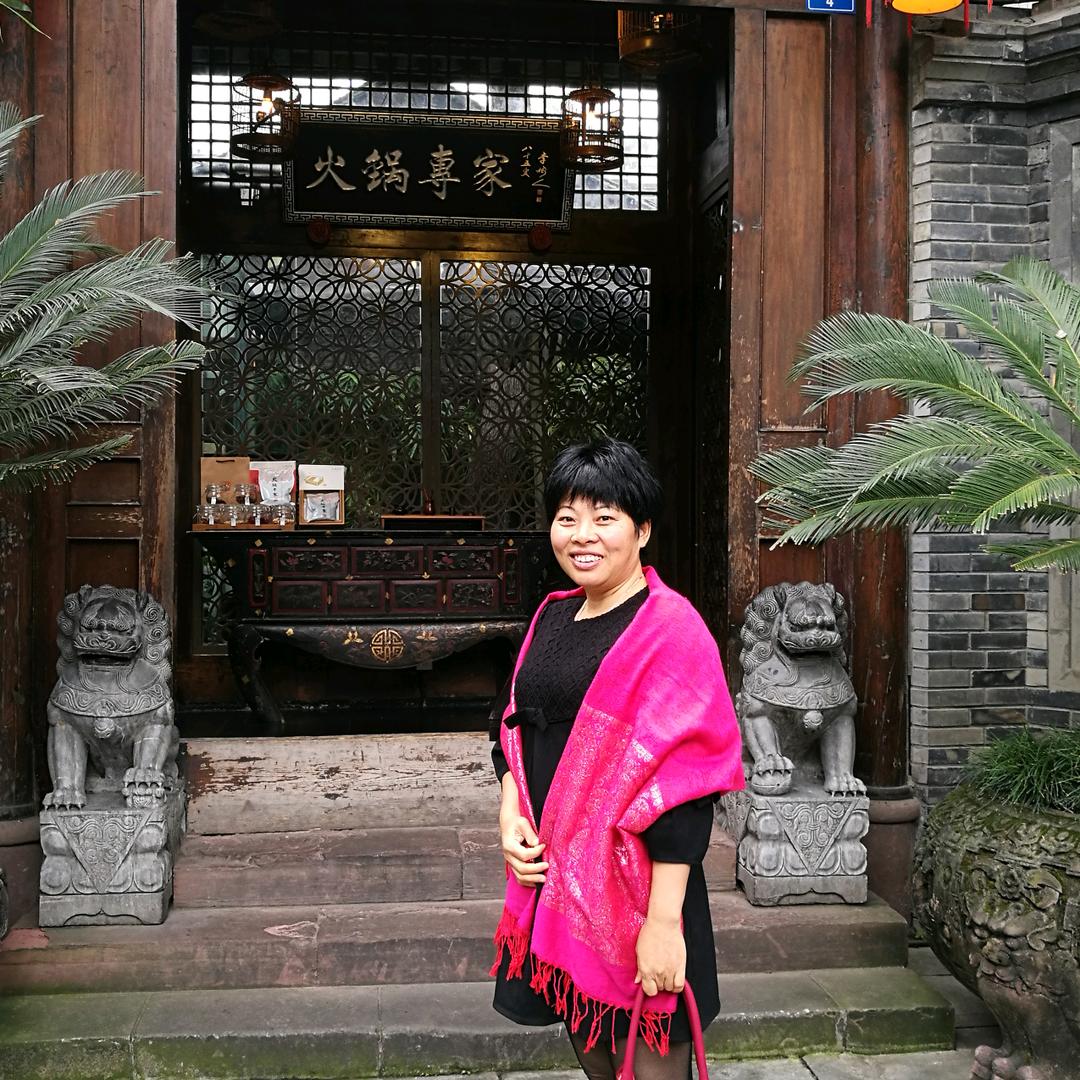 水中莲
