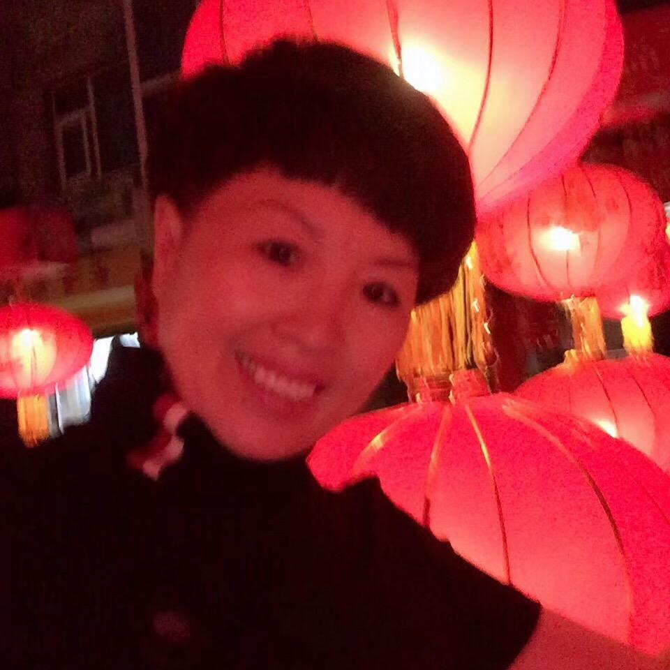 红/月亮