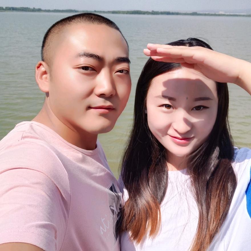 大同小俩口