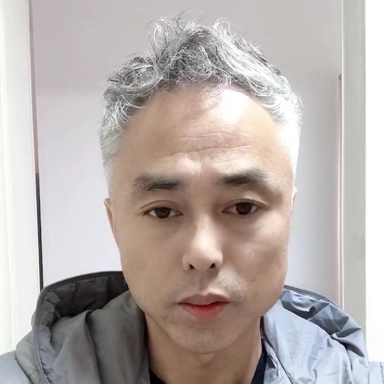 老爸白了头