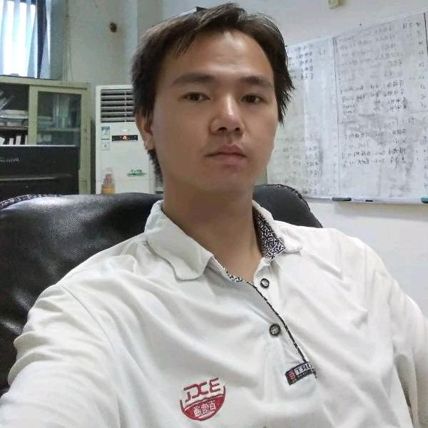 坚哥在鹏城