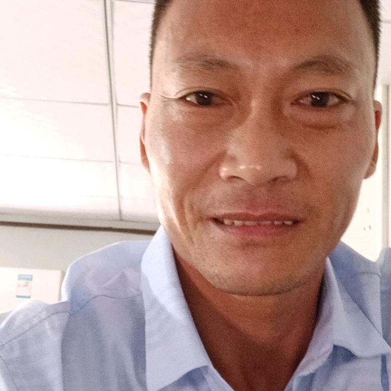 没伞的孩子必须努力奔