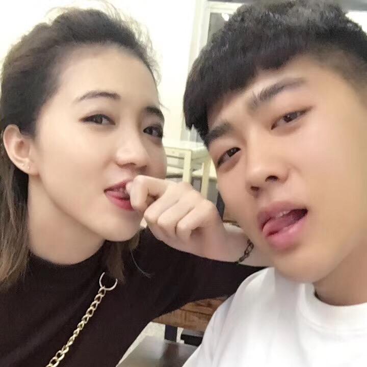可爱彤呀！