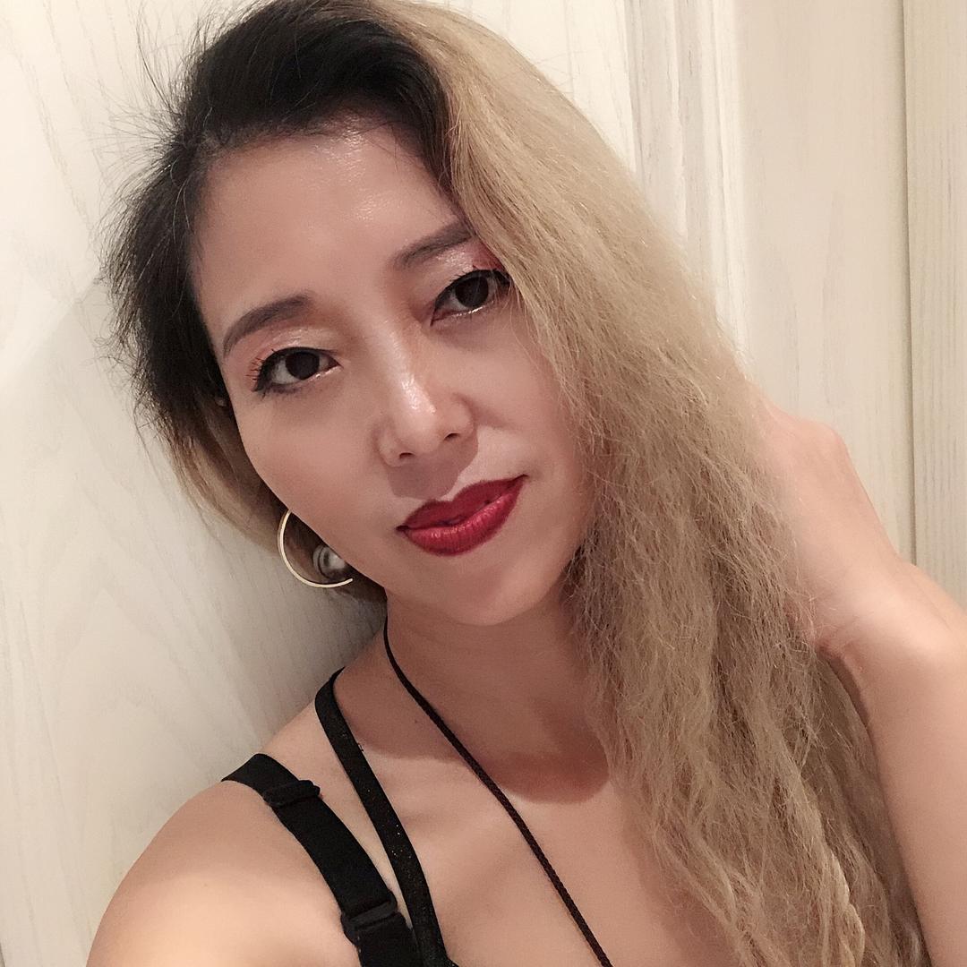霸姐 蓝玫瑰🌹