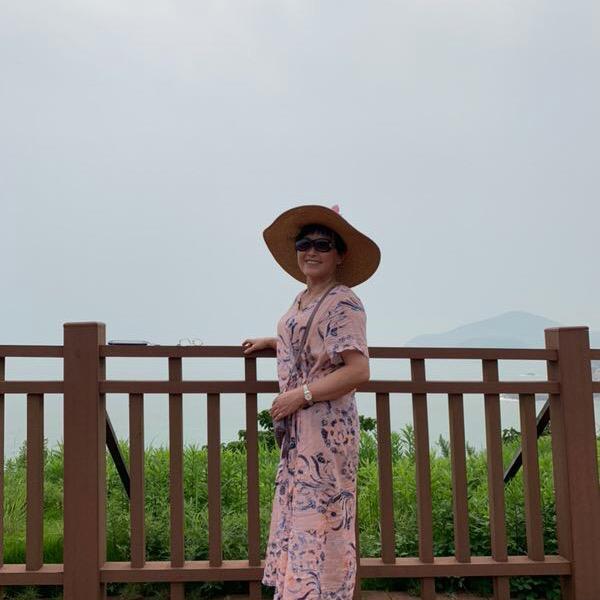 阳光灿烂花姐