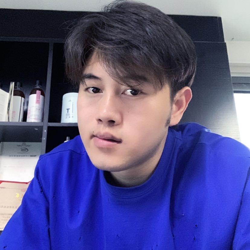 梁子 •  年轻人造型