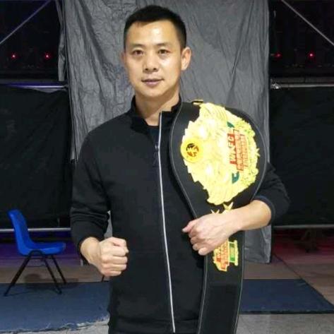 塔沟武校梁铁军