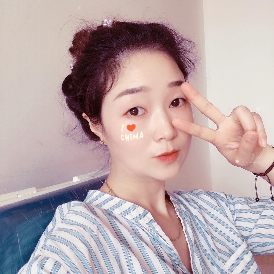 Anna设计师