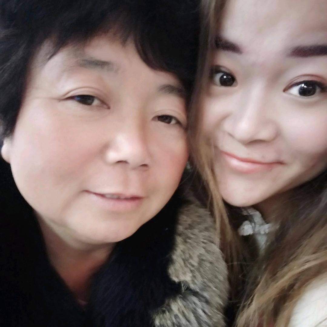 黄子建黄子薇的姥姥