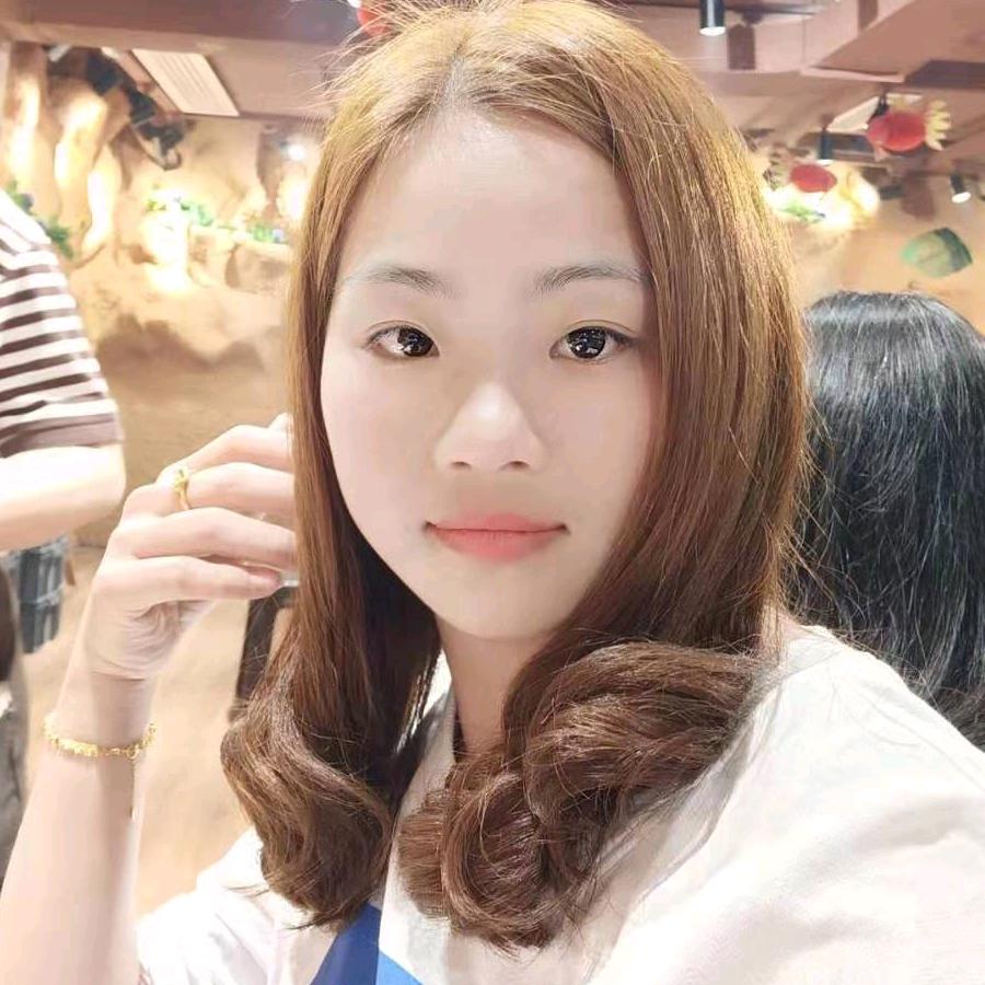 潘小姐