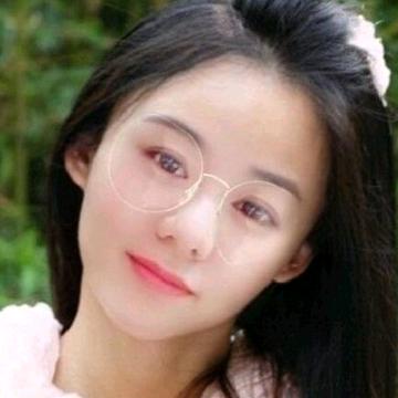 🦋ℒᎭℯ玲🌻