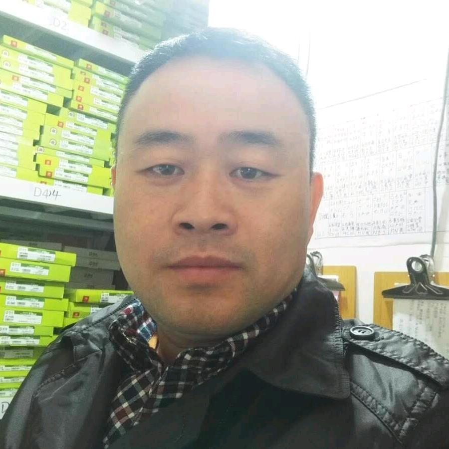 邹建林（三头六臂汽配产品体验中心）