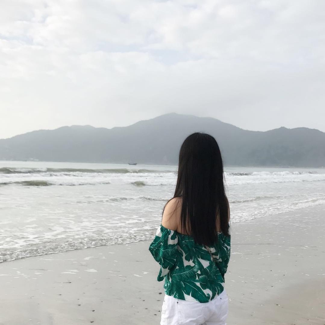 柳岸菁菁