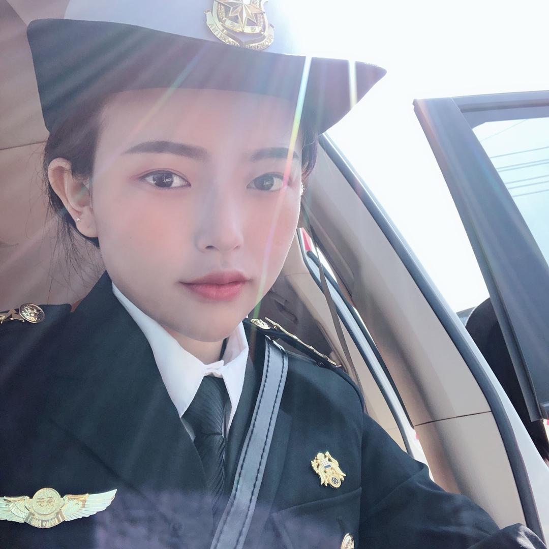 月哥