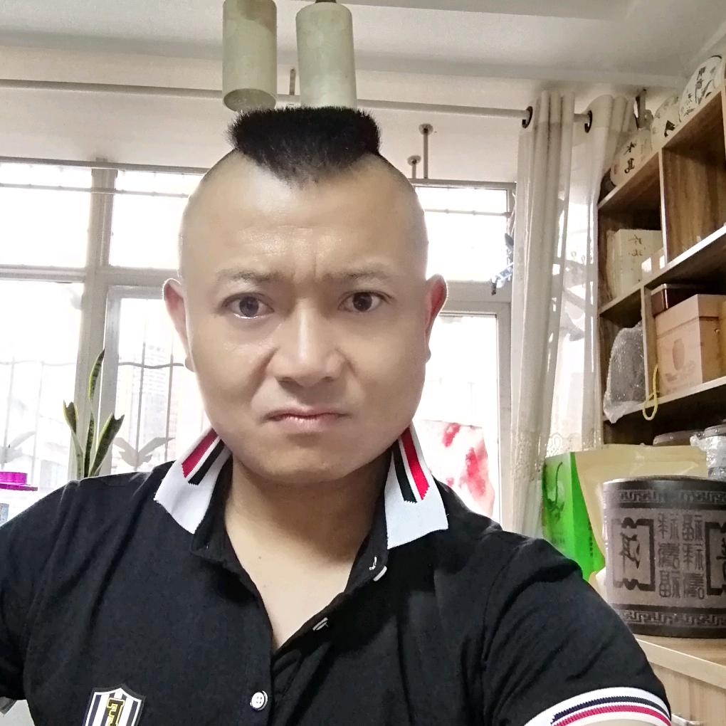 衛平