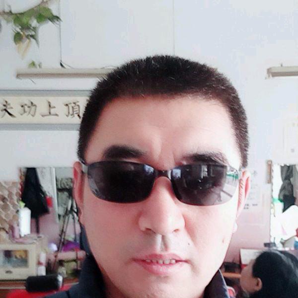 踏雪无痕～狼哥