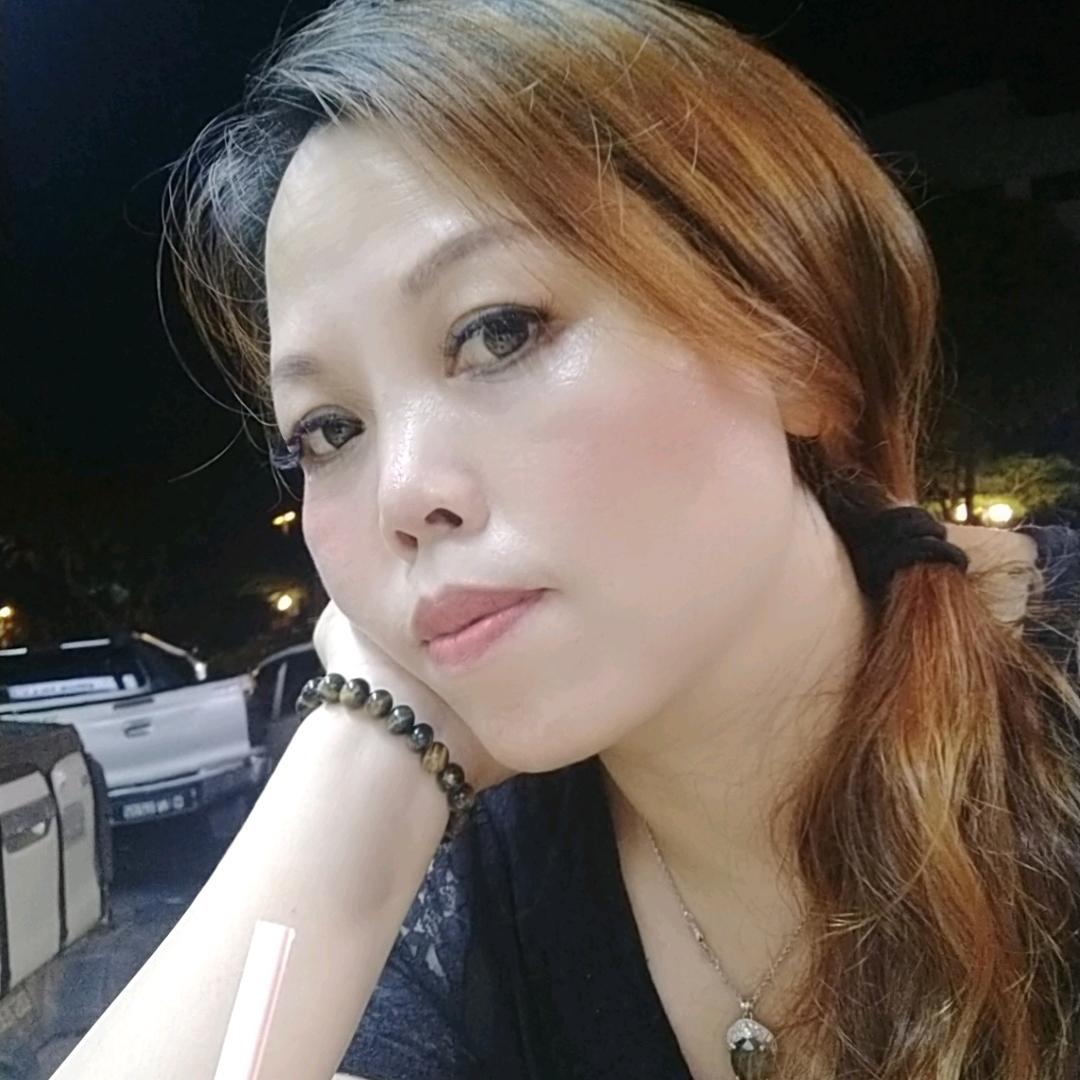 穿过眼瞳的那些虚伪