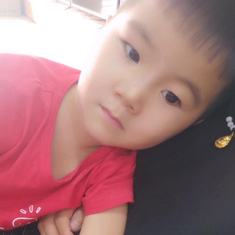 默默，硕硕