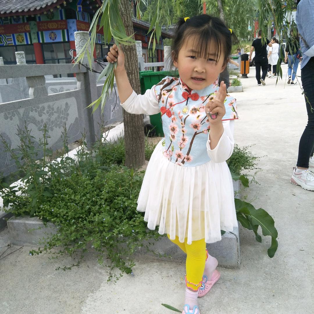 女儿，倩倩