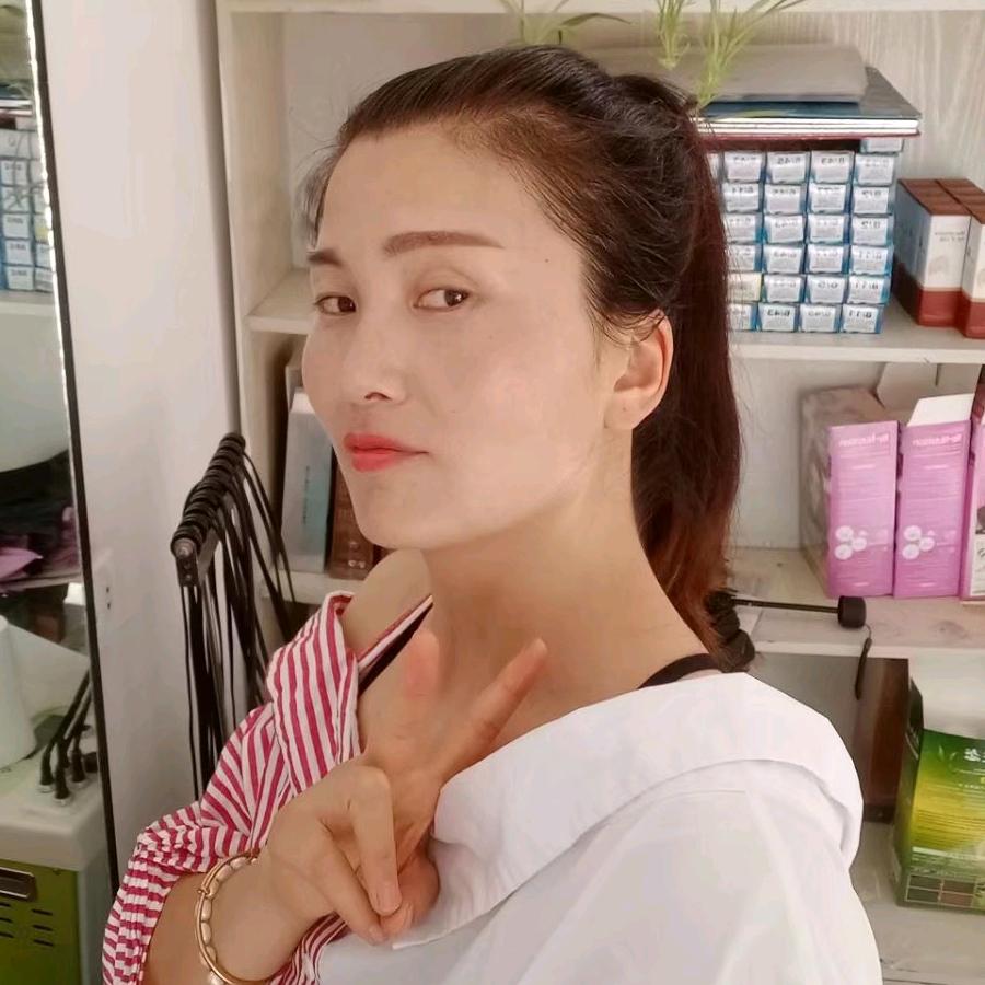 头等大事（换名利朋美发）工作室