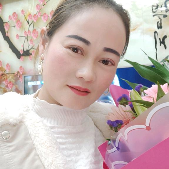 王成霞