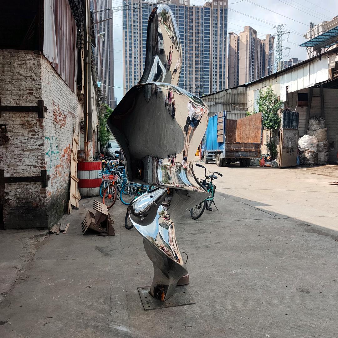 不锈钢雕塑制作