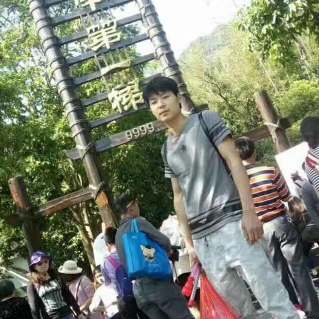 王兵    嘉利华箱包板材厂